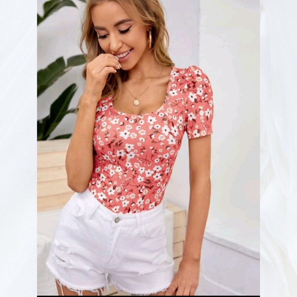 Pink Floral Print Lantern Sleeve T-shirt